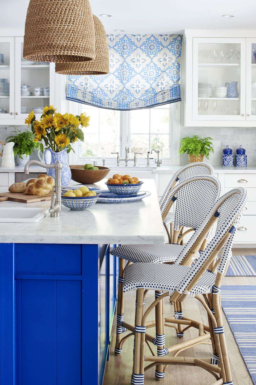 10 ý tưởng phối màu tủ bếp đáng thử cho không gian nấu nướng hiện đại